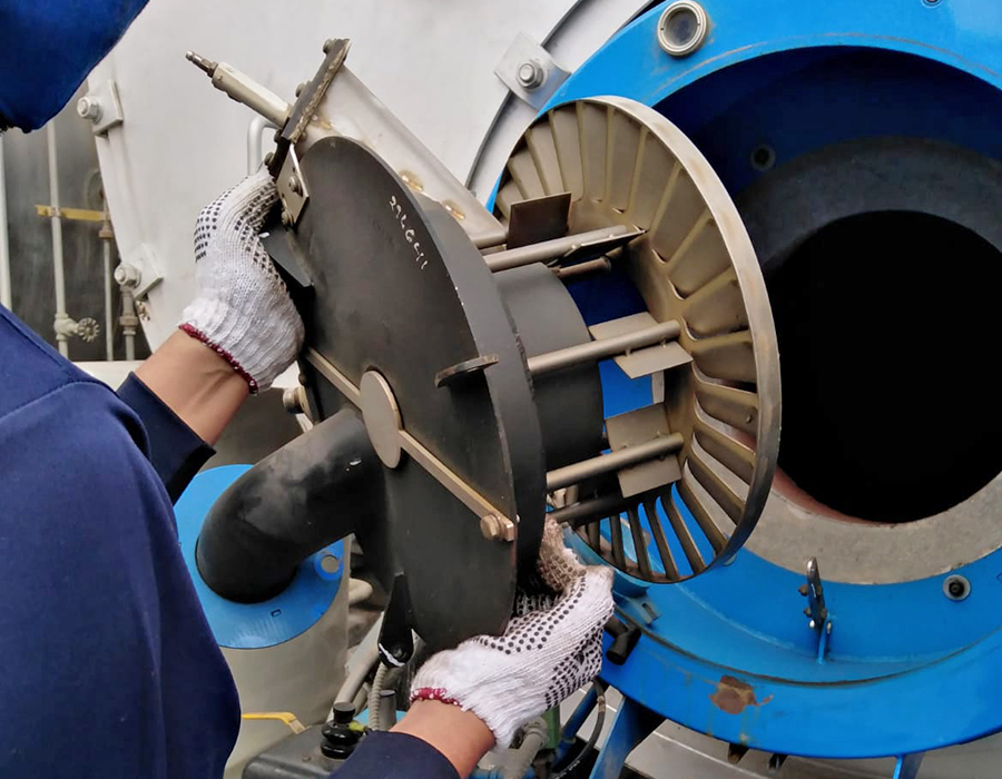  Mantenimiento y automatización de quemadores para calderas industriales.